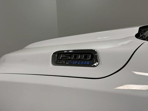 Used 2022 RAM 1500 Big Horn AWD/4WD image 54