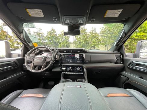 Used 2025 GMC Sierra 2500 AT4 AWD/4WD image 29