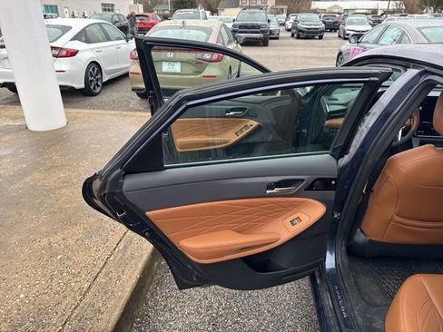 Used 2019 Toyota Avalon image 12