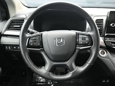 Used 2025 Honda Odyssey EX-L image 17