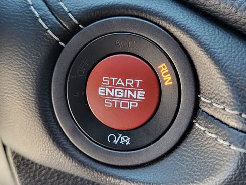 Used 2021 Dodge Durango SRT w/ Technology Group image 17