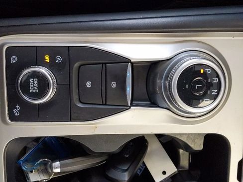 Certified 2023 Ford Explorer XLT AWD/4WD image 23