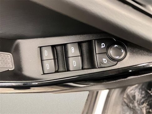 Certified 2025 Chevrolet Equinox LT image 13