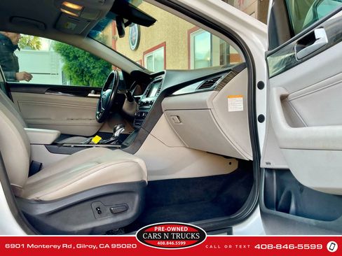 Used 2017 Hyundai Sonata Limited image 13