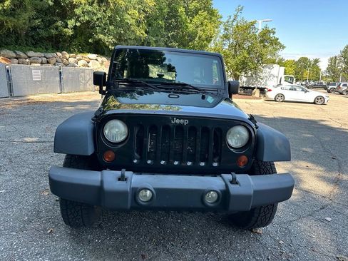 Used 2012 Jeep Wrangler Unlimited Sport w/ PWR Convenience Group AWD/4WD image 8