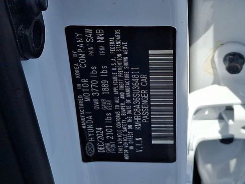 Used 2025 Hyundai Venue SEL FWD image 27