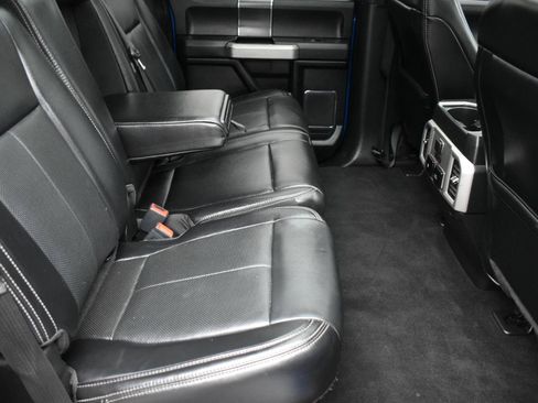 Used 2019 Ford F150 Lariat w/ Equipment Group 502A Luxury AWD/4WD image 29