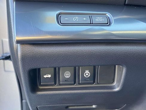 Used 2022 Nissan Maxima SR w/ Sport Mat Group image 19