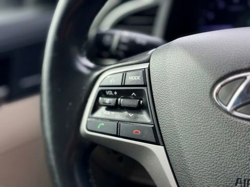 Used 2018 Hyundai Elantra Value Edition w/ Cargo Package FWD image 7