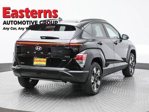 Used 2024 Hyundai Kona SEL image 5