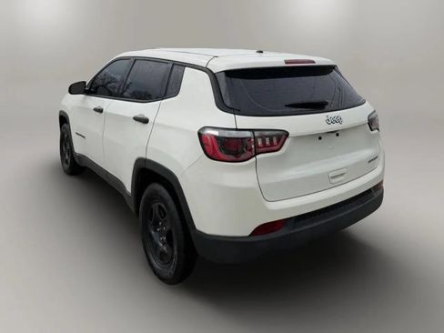 Used 2018 Jeep Compass Sport FWD image 5