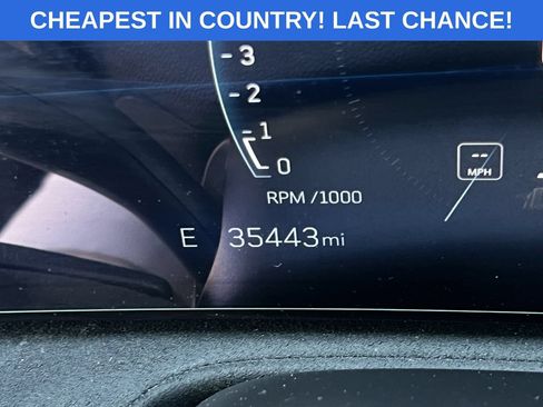 Used 2025 Cadillac XT4 Sport FWD image 12