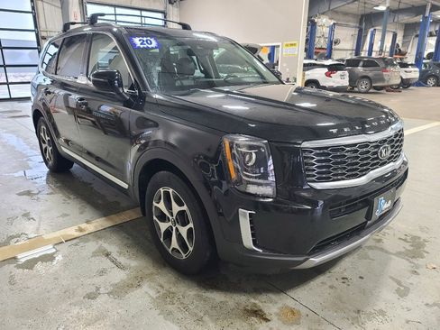 Used 2020 Kia Telluride EX image 3