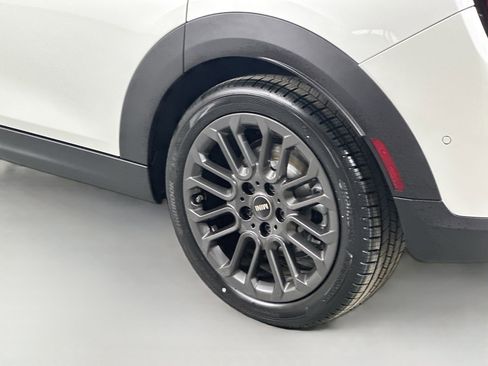 Used 2025 MINI Cooper S image 29
