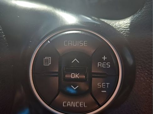 Used 2020 Kia Soul S FWD image 25