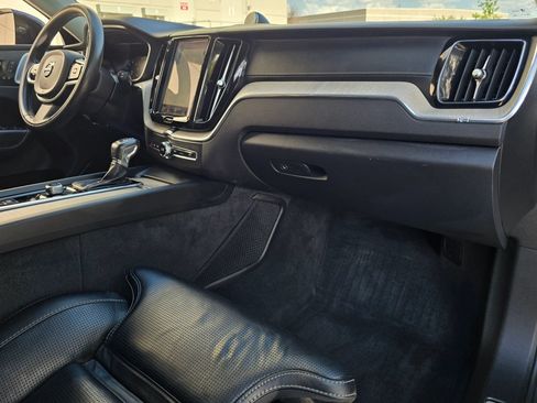 Used 2018 Volvo XC60 T6 Inscription w/ Luxury Seat Package AWD/4WD image 30