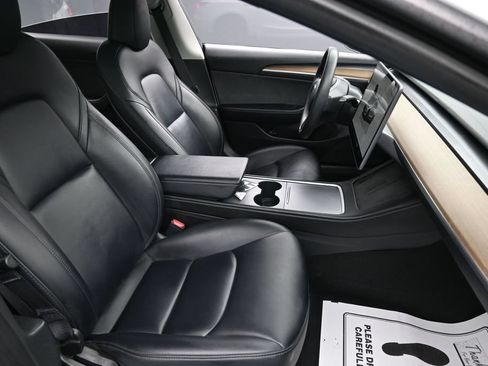 Used 2023 Tesla Model 3 Standard Range RWD image 32