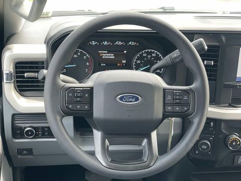 New 2026 Ford F250 4x4 Crew Cab Super Duty image 7