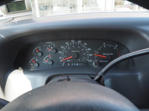 Used 2000 Ford F250 XLT image 16
