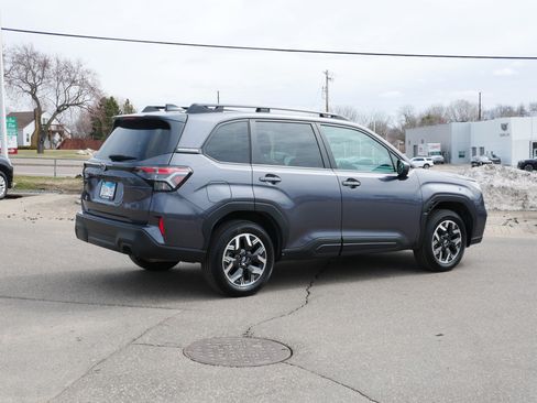 Used 2026 Subaru Forester Premium image 7