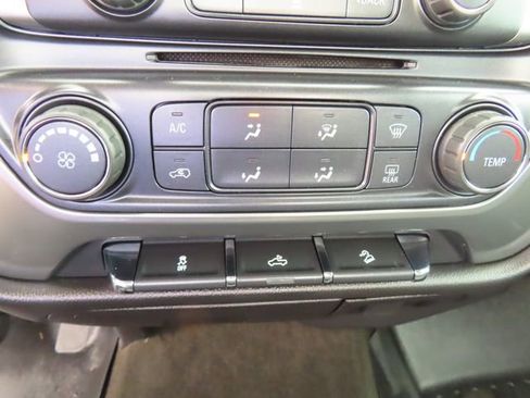 Used 2016 Chevrolet Silverado 1500 LT w/ LT Convenience Package AWD/4WD image 31