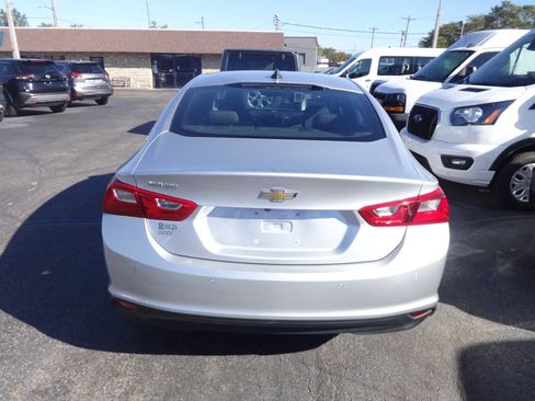 Used 2021 Chevrolet Malibu LS image 4