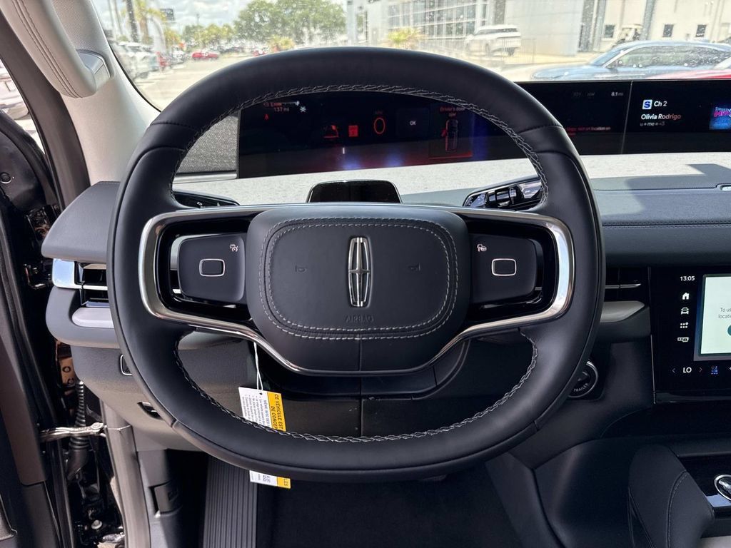 New 2026 Lincoln Navigator Reserve AWD/4WD image 27