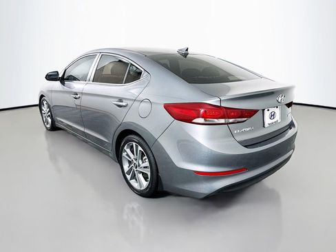 Used 2017 Hyundai Elantra Limited FWD image 7