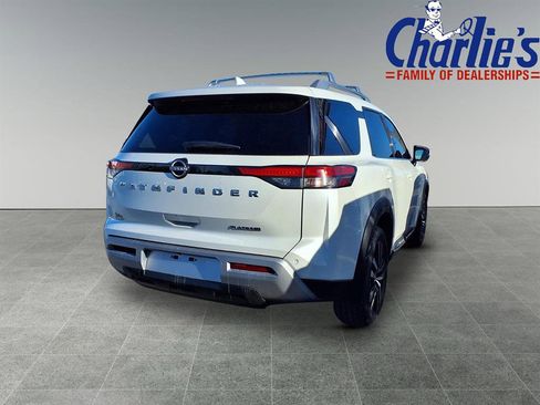 Used 2023 Nissan Pathfinder Platinum w/ Cargo Package image 4