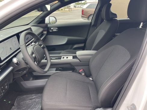 New 2025 Hyundai Ioniq 6 SE image 18