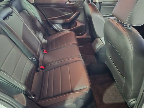 Certified 2023 Volkswagen Jetta SE w/ Panoramic Sunroof Package FWD image 16