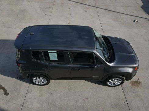 Used 2017 Jeep Renegade Sport w/ Power & Air Group image 47