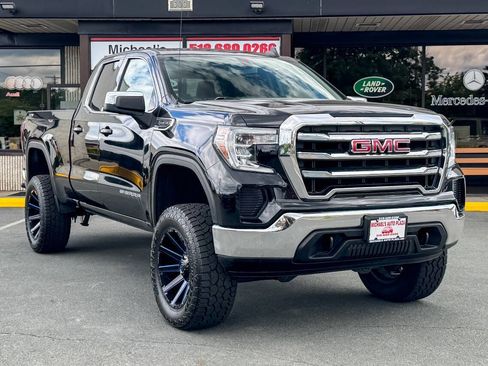 Used 2021 GMC Sierra 1500 SLE w/ Preferred Package AWD/4WD image 1