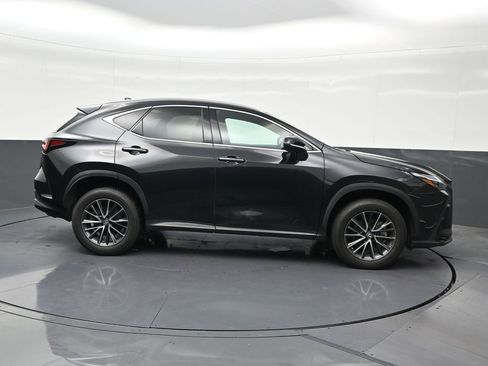 Used 2023 Lexus NX 250 FWD w/ Towing Package (2000 Lbs) image 7