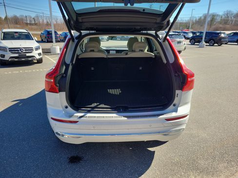 Used 2023 Volvo XC60 B5 Plus w/ Climate Package image 16