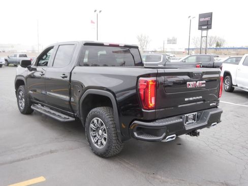 Used 2024 GMC Sierra 1500 AT4 AWD/4WD image 5