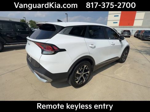 Certified 2023 Kia Sportage EX FWD image 9