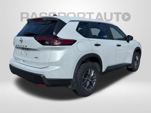 Certified 2025 Nissan Rogue S image 5