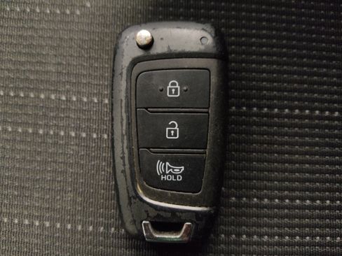 Used 2022 Hyundai Venue SE FWD image 32