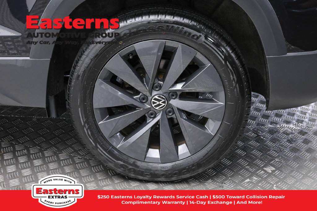 Used 2024 Volkswagen Taos S FWD image 9