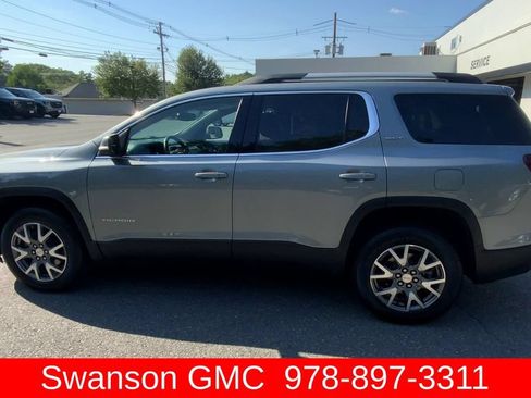Used 2023 GMC Acadia SLT w/ Preferred Package AWD/4WD image 8