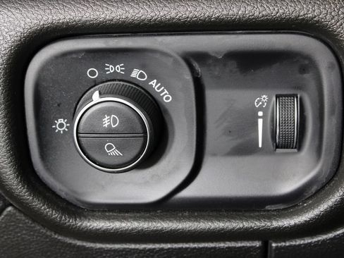 Used 2022 RAM 1500 Big Horn RWD image 21