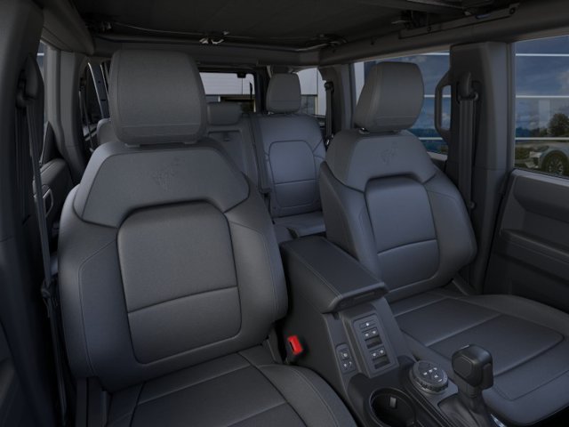 Used 2025 Ford Bronco Outer Banks AWD/4WD image 10