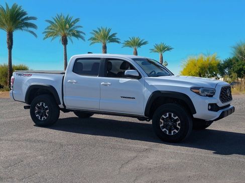 Used 2023 Toyota Tacoma TRD Off-Road image 7