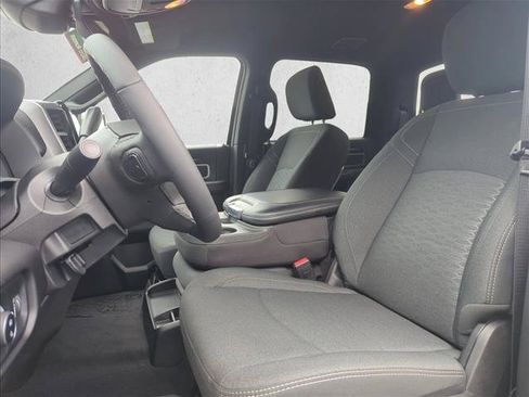 Used 2025 RAM 2500 Big Horn AWD/4WD image 16