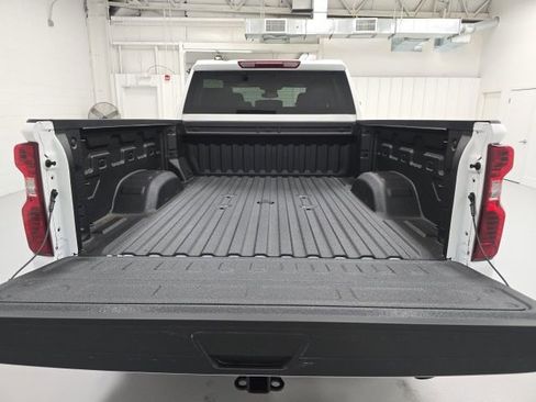 New 2026 Chevrolet Silverado 3500 W/T image 25