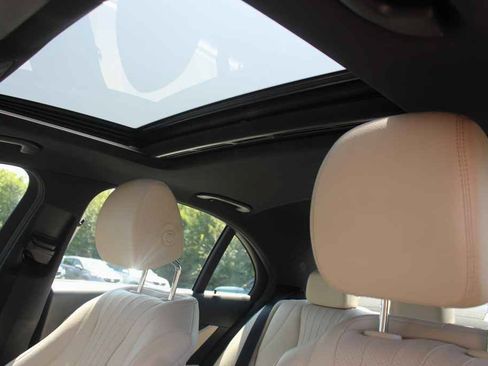 Used 2019 Mercedes-Benz E 300 image 24