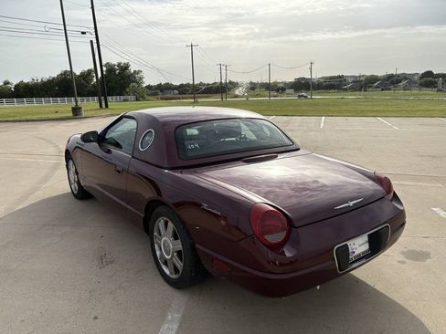 Used 2004 Ford Thunderbird RWD image 3