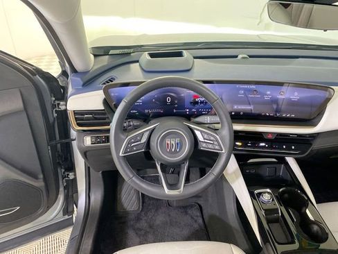 Used 2025 Buick Envision Avenir AWD/4WD image 33