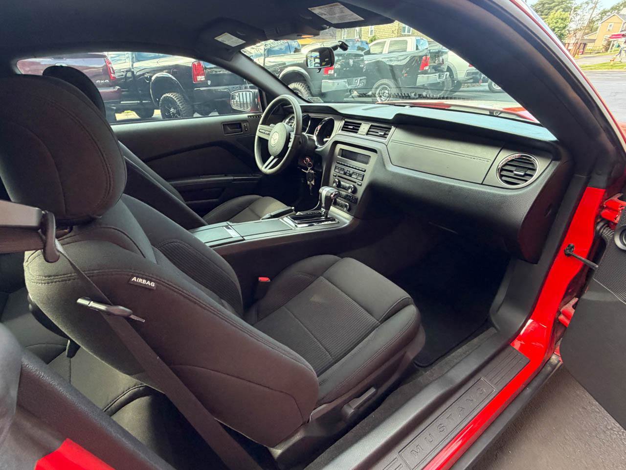 Used 2012 Ford Mustang GT RWD image 19